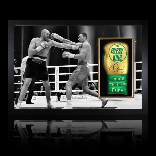 The Fan Cave Tyson Fury v Wladimir Klitschko Signed Glove Iconi Green unisex 690mm x 48