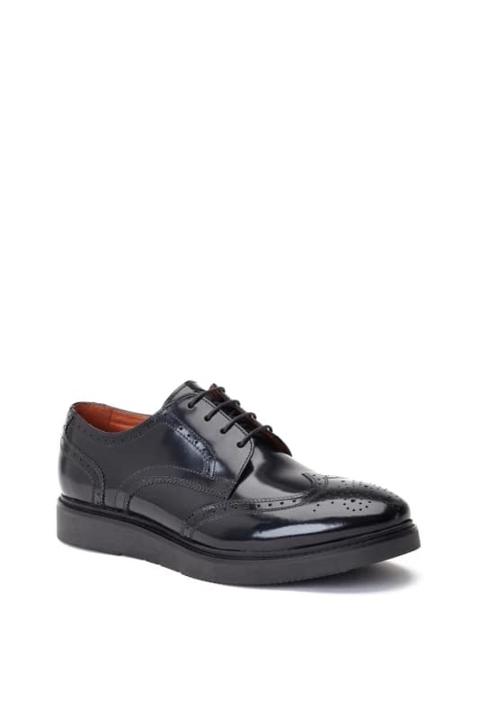 Base London Base London Men Joe Brogue Shoe in Black Size: 10 Black 10 Male 5038538362081
