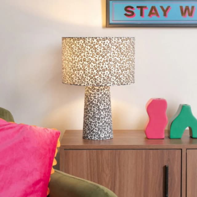 ValueLights ValueLights Bertie Leopard Print Full Fabric Table Lamp with LED Bulb in Tan Tan One Size Unisex 5059406066115