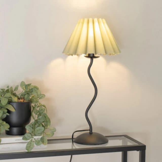 ValueLights Wiggle Black Metal Single Stem Table Lamp with Scallop Tapered Lamp Shade Pale Green