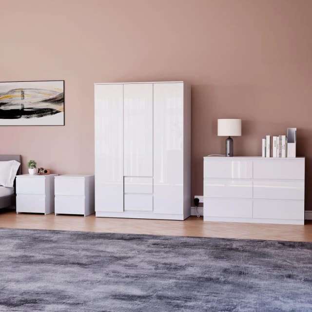 Lassic Vida Designs Glinton Gloss 4 Piece Bedroom Set 9 White unisex 4 Piece