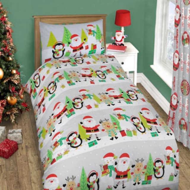 Velosso Whimsical Gnome Print Duvet Cover & Pillowcase Set, Christmas Bedding, Button Enclosure, Machine Washable Holiday Bed Linen - Red