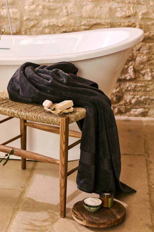 Christy CHRISTY 'Supreme Hygro' Luxury 100% Supima Cotton Pile Towels in Dark Grey Size: Guest Towel Dark Grey Guest Towel Unisex 5012448880736