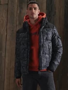Superdry Quilted Everest Jacket, Black Size M Men