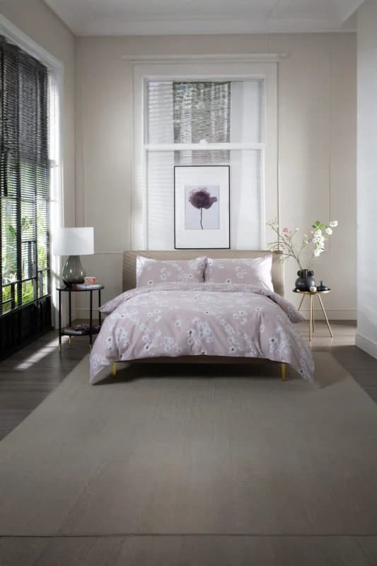 The Lyndon Company The Lyndon Company Petite Fleure Printed 100% Cotton Duvet Cover Set with Piped Edges in Pink Size: Double Pink Double Unisex 505