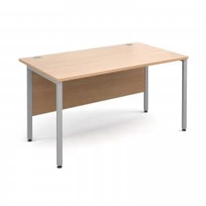 Maestro 25 SL Straight Desk 1400mm x 800mm - Silver H Frame Beech top