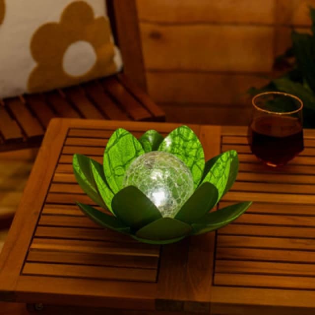 ValueLights ValueLights Waterlily Solar Powered Outdoor Lotus Flower Decoration Garden Light in Bright Green Bright Green One Size Unisex 501652927082