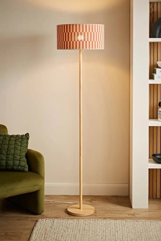 ValueLights ValueLights Heather Light Wood Floor Lamp and Orange Checker Bamboo Drum Shade in Pale Orange Pale Orange One Size Unisex 5059406067655