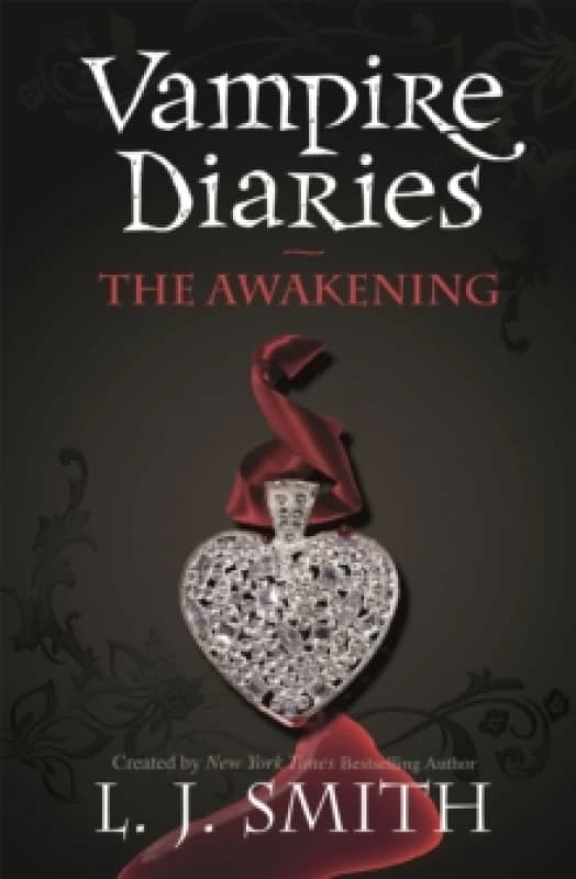 The Vampire Diaries: The Awakening : Book 1 Paperback / softback