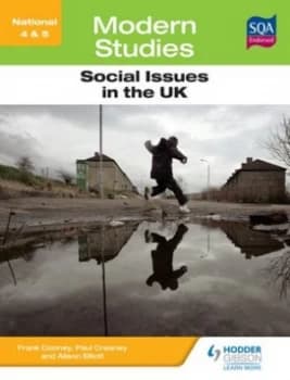 Social Issues in the United Kingdom by Alison Elliott Paperback