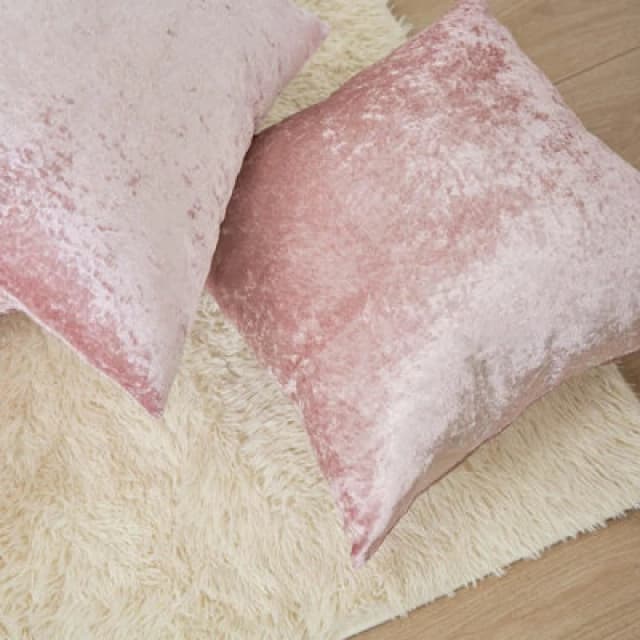 OHS OHS Luxury Crushed Velvet Set of 4 Cushion Covers Plain in Baby Pink Baby Pink One Size Unisex 5027434091379