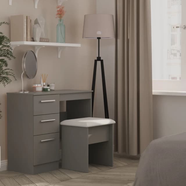 Ready Assembled 2 U Trent 3 Drawer Vanity (Ready Assembled) in Dark Grey Size: Medium Dark Grey Unisex Medium