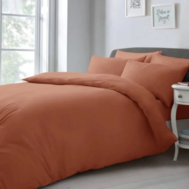 Velosso Chic Microfibre Duvet Cover & Pillowcase Set with Button Closure in Orange Size: Double Orange Unisex Double