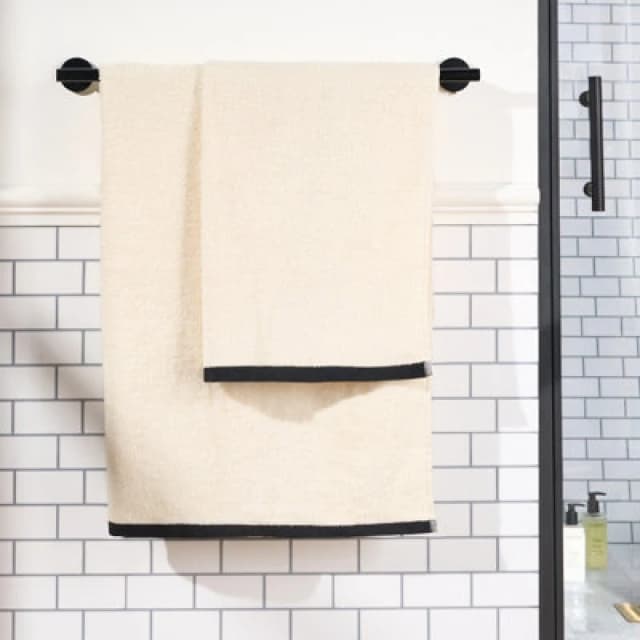 OHS OHS Border Trim Premium Cotton Bath Towel Sheet Soft Absorbent in Cream Cream Bath Towel Unisex 5027434225149
