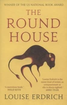 The Round House by Louise Erdrich Paperback