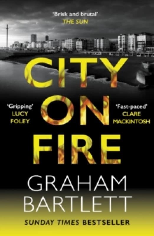 City on Fire. Paperback. By Graham Bartlett Books