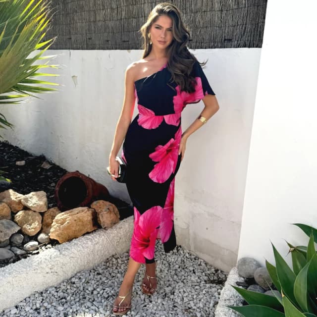 AX Paris And Magenta Floral Print One Sleeve Midi Dress Black female 8 (XS)