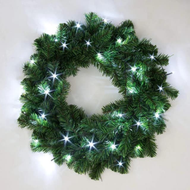 Shatchi 55cm Prelit Alaskan Pine Green Christmas Wreath Green