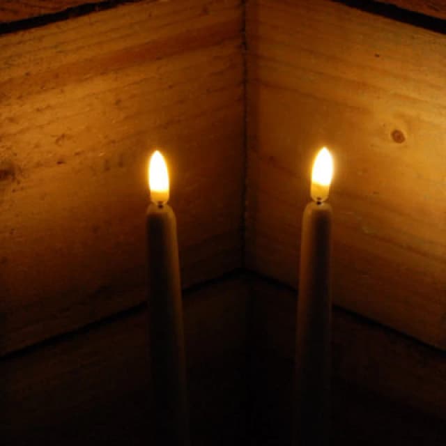 Samuel Alexander 27.5cm 2pc Taper Candles with real flame effect LED technology Cream