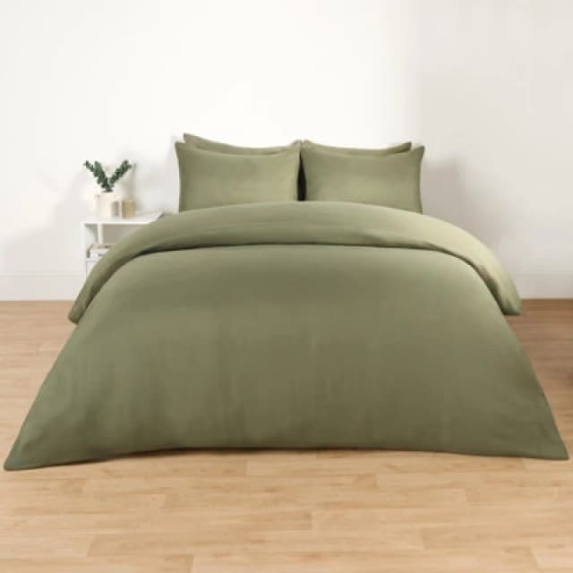 OHS OHS Plain Dyed Duvet Cover with Pillowcase Bedding Set in Bottle Green Size: Double Bottle Green Double Unisex 5027434187850