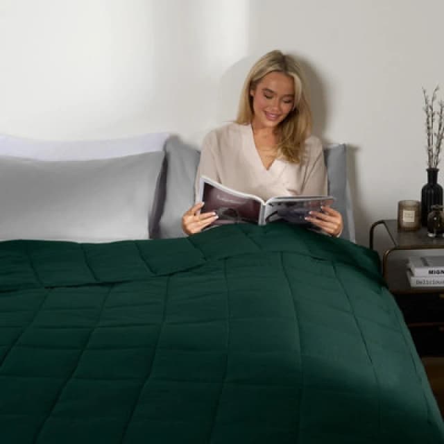 OHS OHS Sensory Sleep Therapy Weighted Blanket in Dark Green Size: 125cm x 180cm Dark Green 125cm x 180cm Unisex 5027434192670