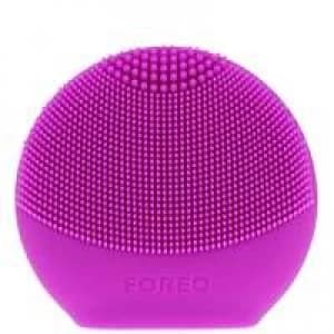 Foreo Luna Fofo Smart Facial Cleansing Brush and Skin Analyzer