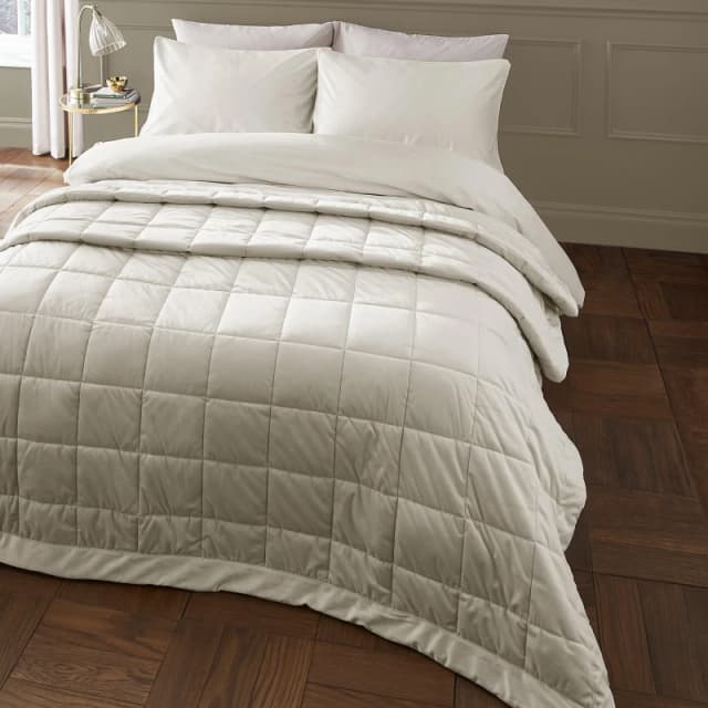 Catherine Lansfield Kingsley Matt Velvet Quilted Bedspread Bedspreads 220x220cm Cream 41785969000