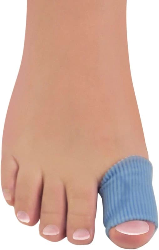 Aidapt Strip of Antibacterial Digital Pads Pack of 32 Small Blue