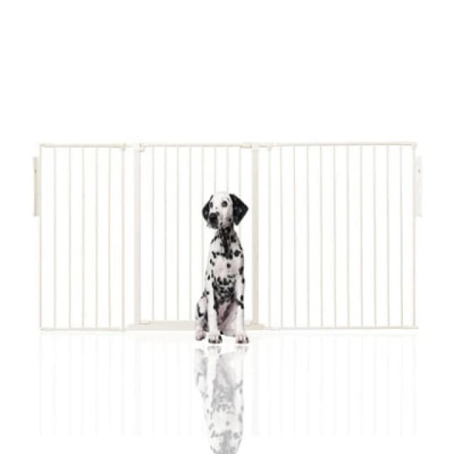 Bettacare Premium Extra Tall Multi Panel Flexible Dog Barrier, Up To 200Cm Wide, White, 105Cm Tall