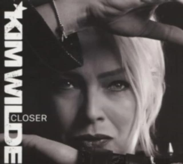 Closer (Deluxe Edition) CD / Album