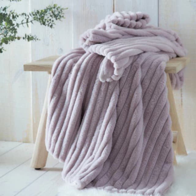 Appletree Morritz Super Soft Mauve Faux Fur Throw