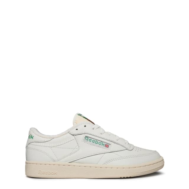 Reebok Classic CLUB C 85 VINTAGE womens Shoes (Trainers) in White