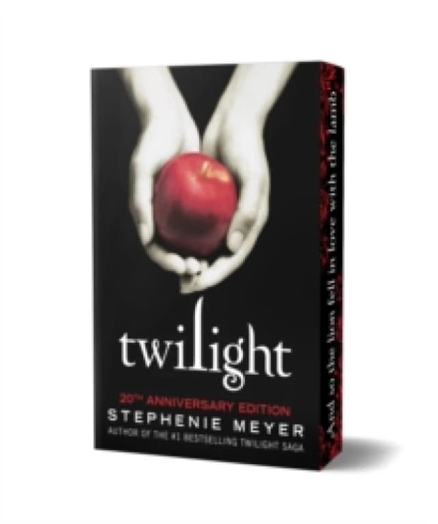 Twilight. Paperback. By Stephenie Meyer Books