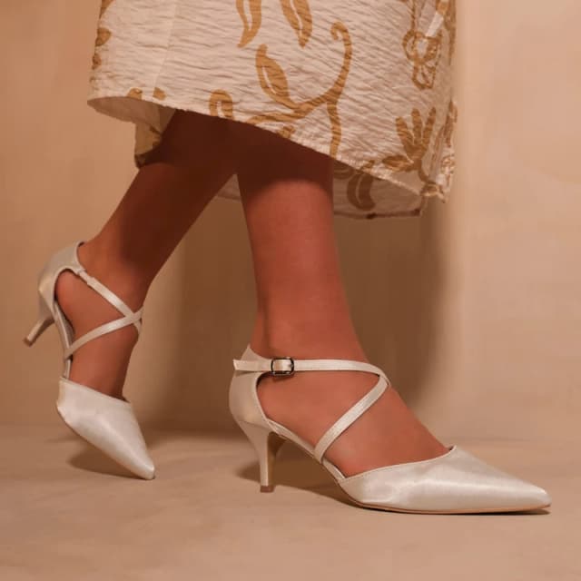 Where's That From 'Kennedi' Low Kitten Heel With Crossover Strap Off White