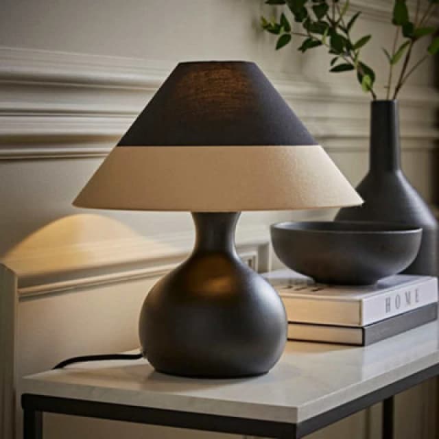 ValueLights ValueLights Rupert Black Bulbous Table Lamp with Tapered Cone Lamp Shade Black One Size Unisex 5016529273387