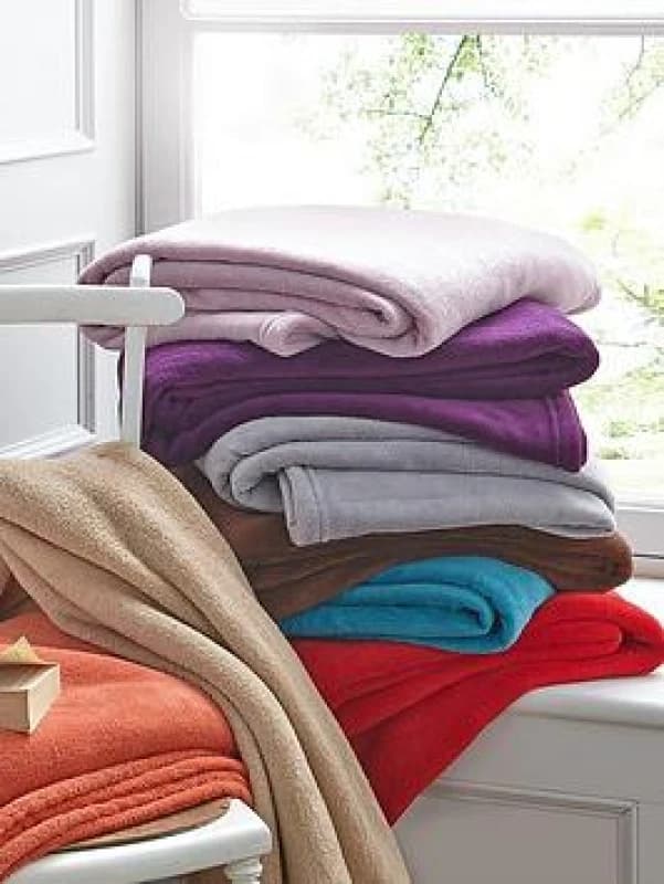 Cascade Home Microfleece Throw Throws 140 x 180c Beige 40408004000