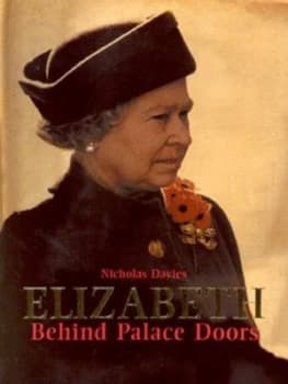 Elizabeth by Nicholas Davies Hardback