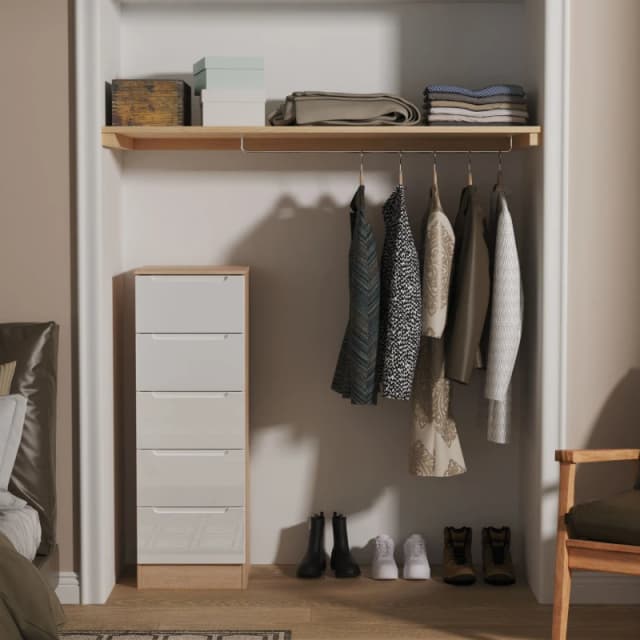 Welcome Furniture Ready Assembled Milan 5 Drawer Bedside Cabinet In White Gloss & Bardolino Oak, White MIL003WGBO