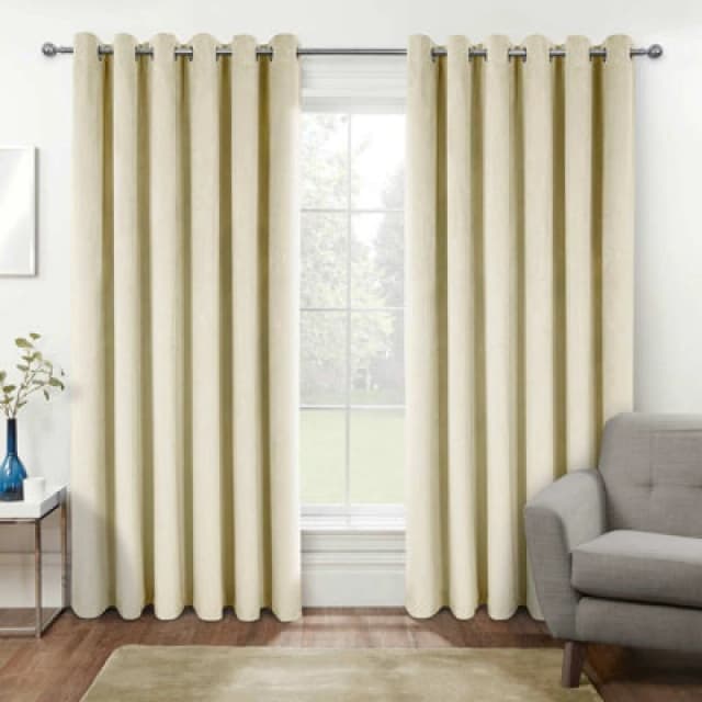 Homescapes Thermal 100% Blackout Cream Velvet Curtains, 117 X 183cm (46" X 72")