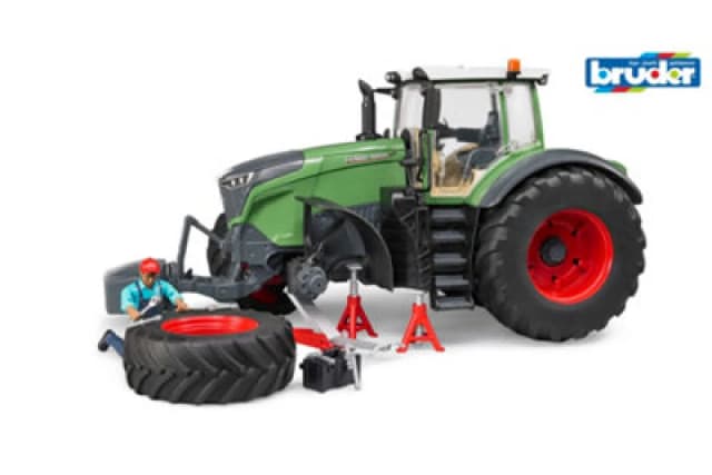 Bruder Fendt 1050 Vario With Mechanic And Garage Equipment Detailed Vehicle & Playset Model