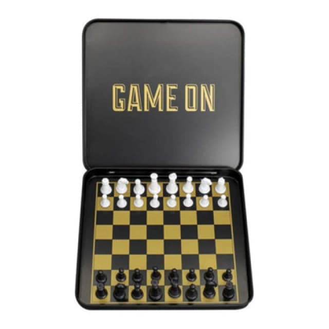 Luckies Game On Magnetic Chess Set
