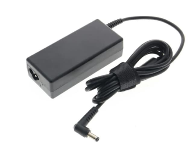 CoreParts MBA1154 power adapter/inverter Indoor 60 W Black