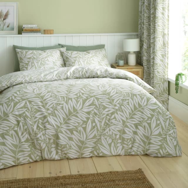 Catherine Lansfield 'Sorrel Leaf' Reversible Duvet Cover Set Green
