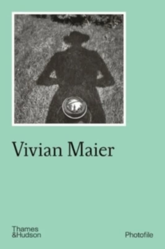 Vivian Maier. Paperback. By Vivian Maier, Musee national du Luxembourg France Books