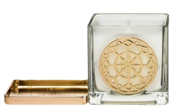 Monsoon Amber & Frankincense Candle 180G