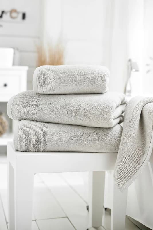 Deyongs Palazzo 800gsm Hotel Luxury Cotton Bath Sheet Silver