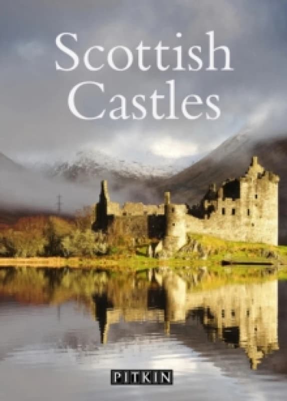 Scottish Castles Paperback / softback