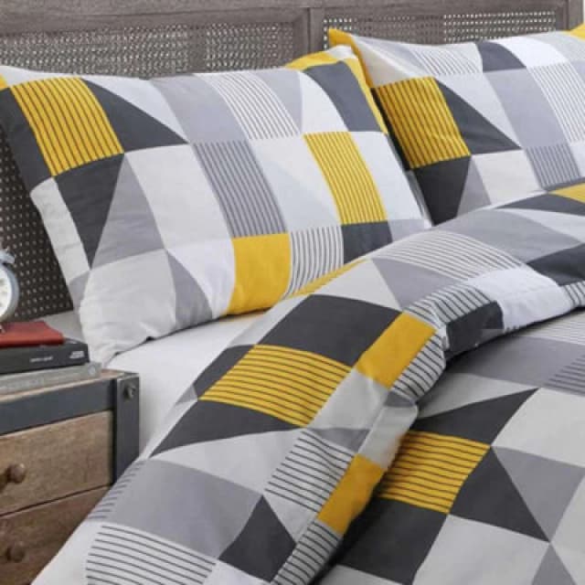 Velosso Vibrant Colours Printed Cotton Blend Duvet Cover & Pillowcase Set, Breathable & Durable Bedroom Decor - Ochre