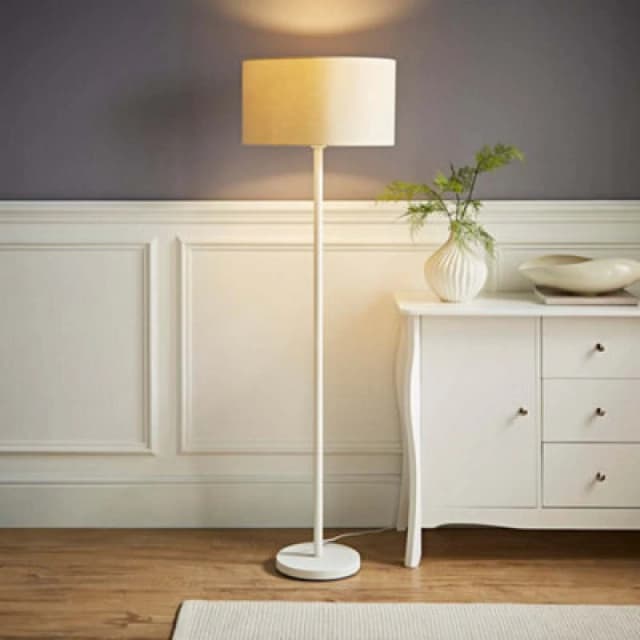 ValueLights Charlie White Metal Single Stem Floor Lamp with Fabric Drum Lamp Shade Natural