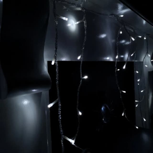 SAMUEL ALEXANDER 480 LED 11.8m Snowing Iciclebrights Indoor Outdoor Multifunction Christmas Icicle Lights on Clear Cable with Timer in Cool White LV16